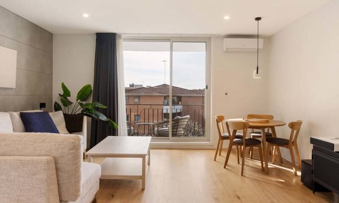 Randwick Apartment | A Light Filled Contemporary Design Apartment
