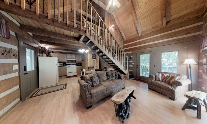 Rocky Grove Cabin | A Love Shack 1 Bedroom Cabin by RedAwning