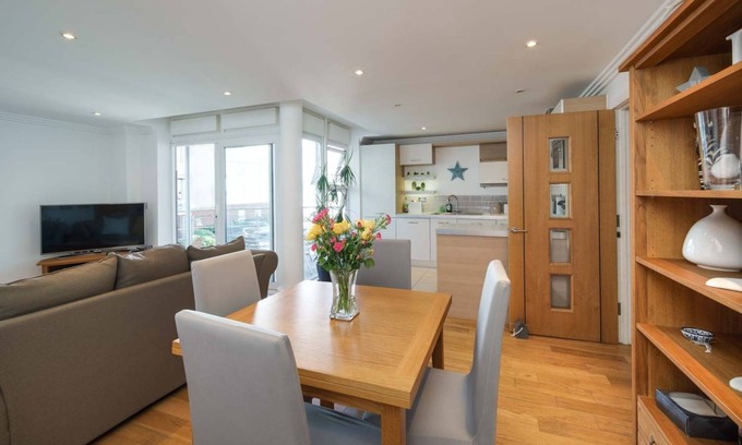 Cowes Apartment | A Luxury First Floor Apartment