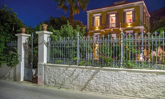 Leros Villa | A neoclassical gem in the heart of a greek fisherman village.