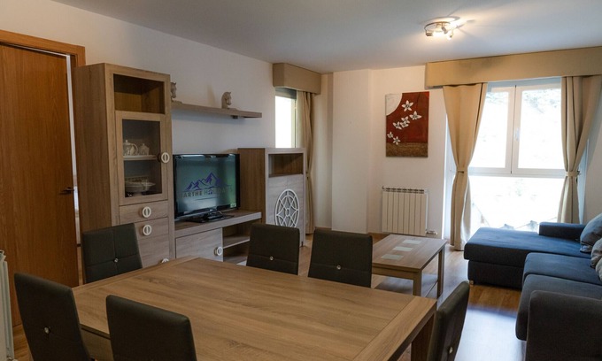 Arinsal Apartment | ¡A pié de pistas Arinsal! 6Pax, PK RU