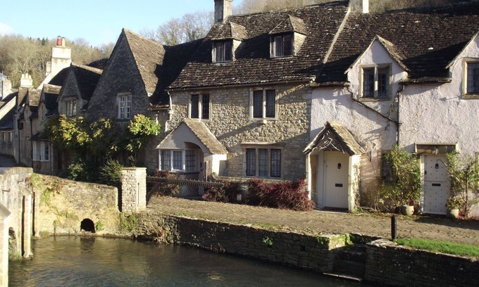 Castle Combe Cottage | A picturesque 15th century three storey stone cottage fully equipped & furnished