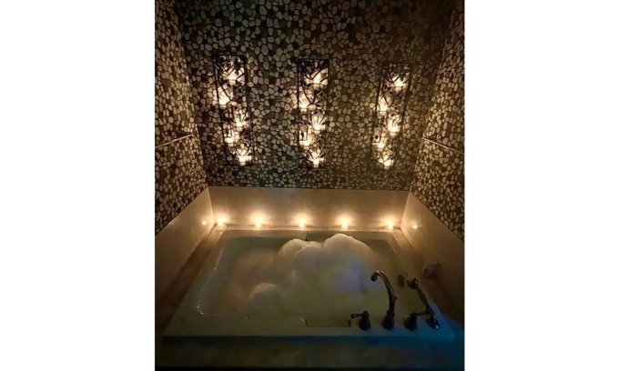 Texico House | A Place on the Water Lakefront - Spa