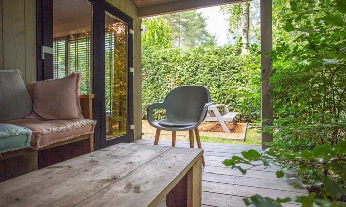 Municipality of Rhenen House | A relaxed atmosphere, a cosy interior and a lovely veranda in the middle of the woods!