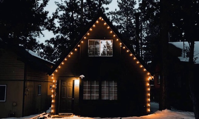 Sugarloaf Ski Chalet | A Romantic, Cozy Mountain Inspired Chalet