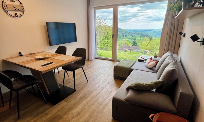 Prichovice Apartment | A small burrow in the beautiful surroundings of the Jizera Mountains.