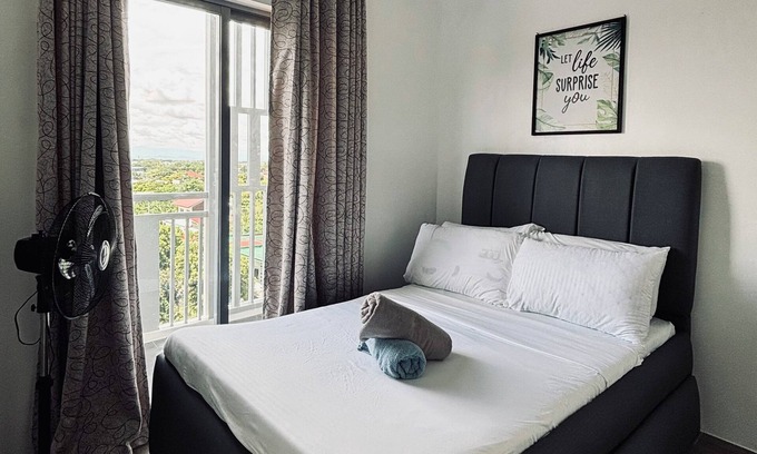 Mandurriao Condo | A Smooth & Cozy City Loft