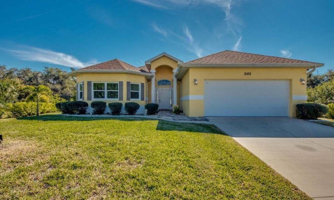Burnt Store Villa | A spacious 2-bedroom retreat in sunny Cape Coral.