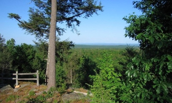 West Saugerties Apartment | A Spectacular 50 Mile View of the Hudson Valley in all seasons