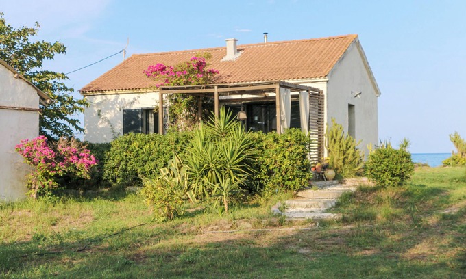 La Marana House | A Stalla - Waterfront house in Lucciana