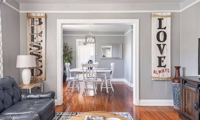Saint Roch Apartment | A stunning centralized place that is minuets away from all the attractions.
