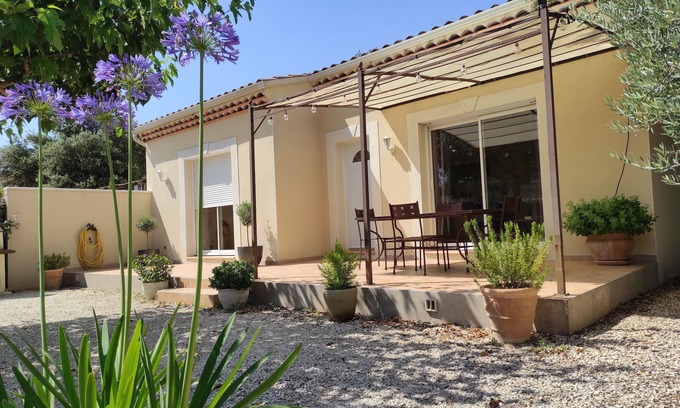Chateauneuf-de-Gadagne Villa | A sunny villa in the heart of Provence