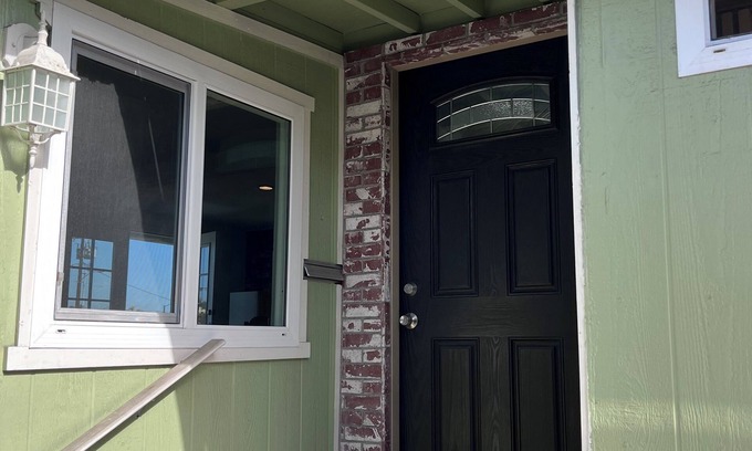 Leucadia House | A Surfers Paradise! - Steps from Beacon’s Beach, Encinitas
