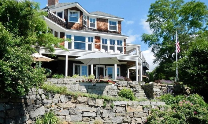 Gloucester Apartment | A tranquil ocean retreat steps from the water's edge