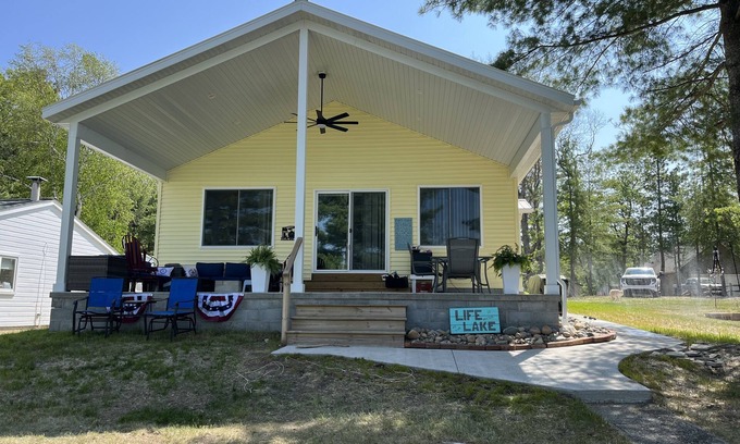 Canada Creek Ranch House | A true paradise lake house with beautiful sunsets year round direct trail access