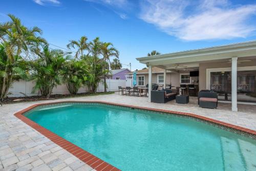 Bay Esplanade House | A Vacationers Dream