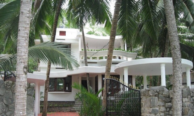 Venganoor Villa | A Very Very Special House, Villa Lake View, (with Pool) Kovalam
