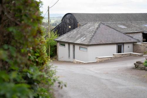 Abergavenny House | A walkers and bikers base 20 minutes from the Wye Valley and Abergavenny