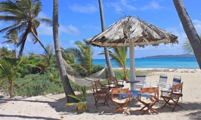 Palm Island House | A Well-Appointed 2-Bedroom Beach House