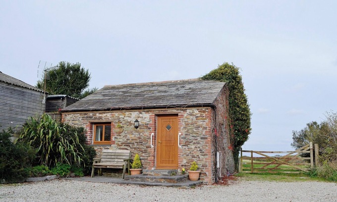 Treator Cottage | A well-appointed, single storey cottage, close to the pretty village of St.