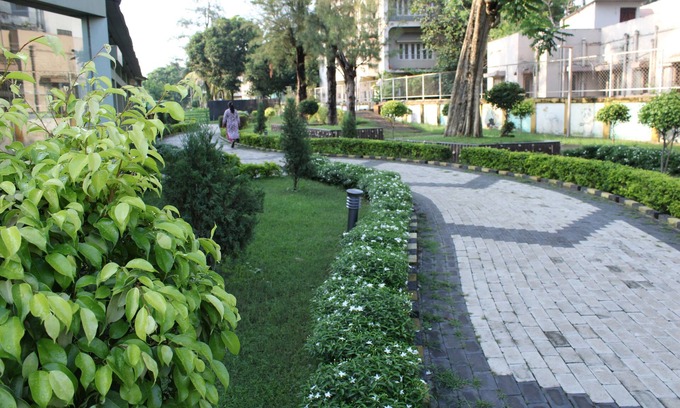 Salt Lake House | A well planned area free from noises , pollution.