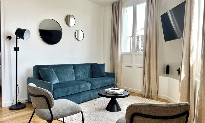 Strasbourg -Saint-Denis Apartment | A Wonderful 1-BR in Grands-Boulevards