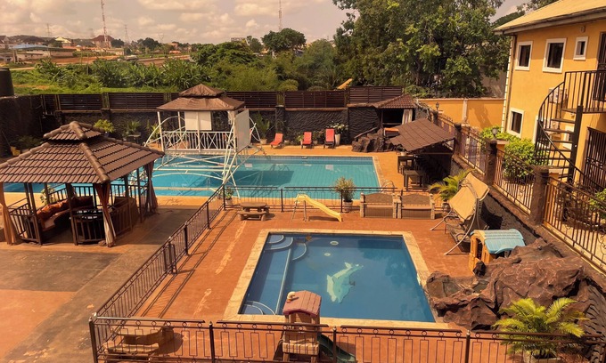 Enugu Apartment | Aaron's Place Luxury Apartments & Rooms