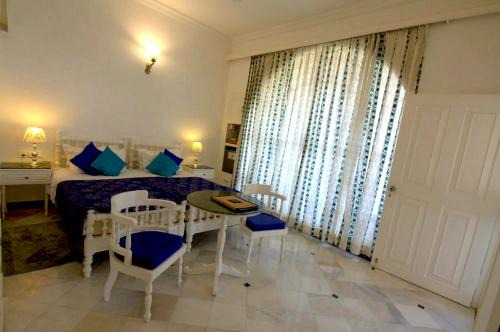 Mahmoorganj House | Aashray
