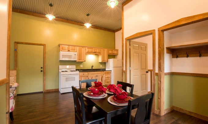 Oneonta Apartment | Abner's Pondside Retreat "B"