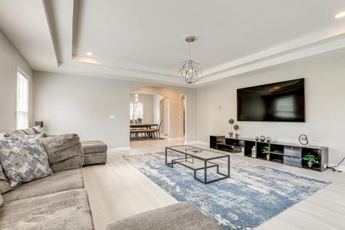 Atlanta House | about half Mi to Mercedes-Benz Stadium Atlanta Home