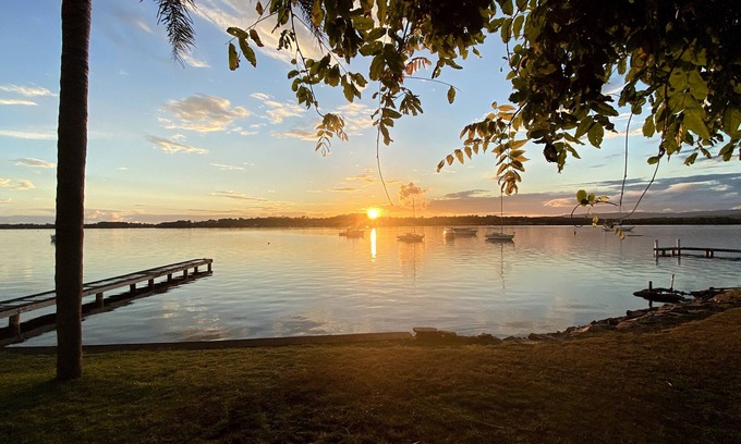 Coal Point House | Absolute waterfront, cute , 3 bedroom family cottage!