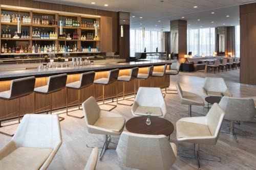 South Loop Hotel | AC Hotel by Marriott Bloomington Mall of America