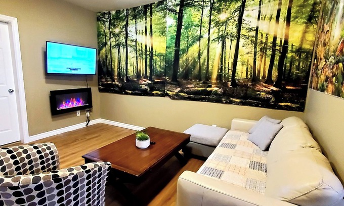 Chilliwack House | AC Private 2BR Suite Near Fishing ,Heritage Park, Coliseum , HWY 1 , Cultus Lake