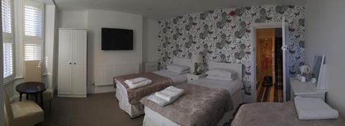 Guildford Bed & Breakfast | Acacia Villas Guest House