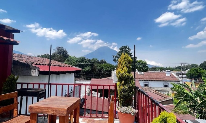 Antigua Guatemala House | Accommodation in Antigua Guatemala! for travelers, couples or families(pet friendly)