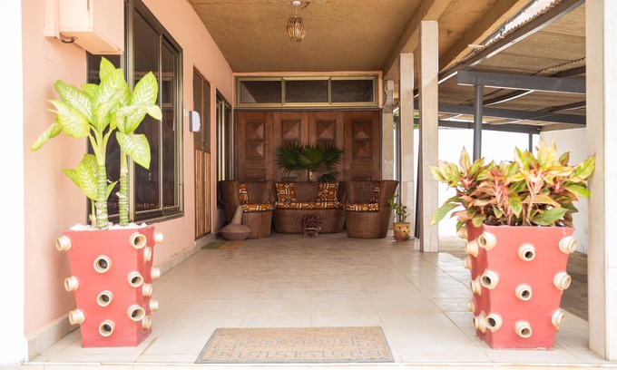 Greenhill House | Accra, Airport Residential, <3miles from KIA Airport 4 beds/family,Groups,Acc