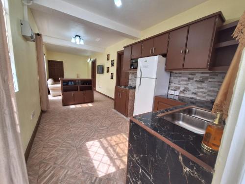 Marisule Apartment | Ackee Green Rental - 3 beds large apartment or 2 beds modern apartment