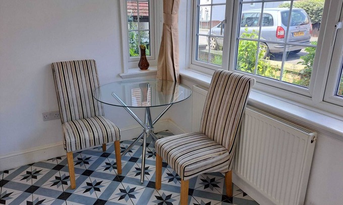 Harwich Apartment | Acland Lodge by the sea