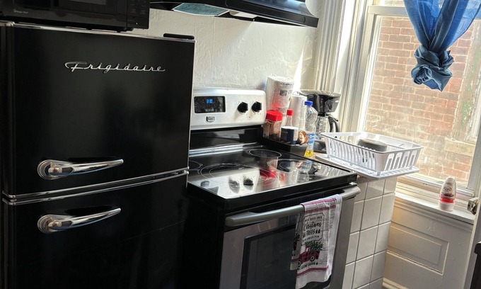 North Philadelphia Apartment | Across Temple Dental, Pharmacy University & Hospital