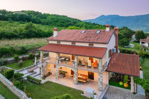 Purgarija Cepic Villa | Activity and familiy Villa Milena with heated pool