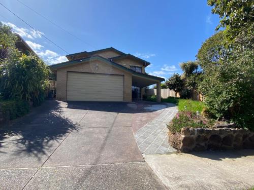Doncaster House | ADA Homestay