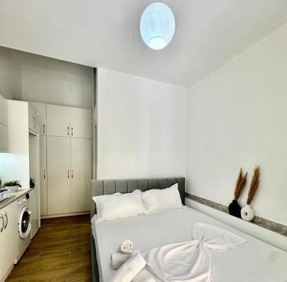 Qender Apartment | Adela's comfort retreat