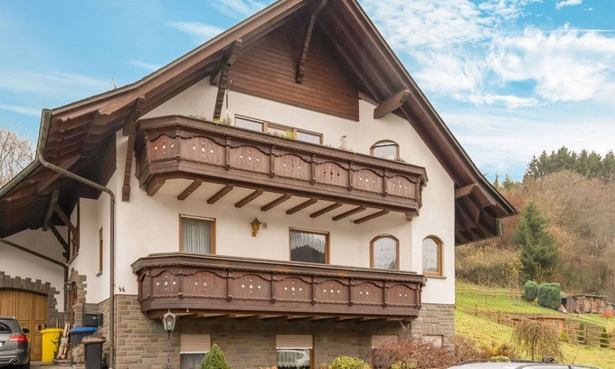 Adenau Apartment | Adenau Motorsport Haven
