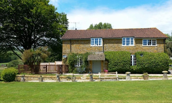 Bridport House | Admiral's Cottage