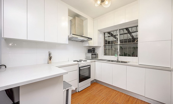 Bankstown House | Adorable Bankstown Townhouse - Next to Westfield!