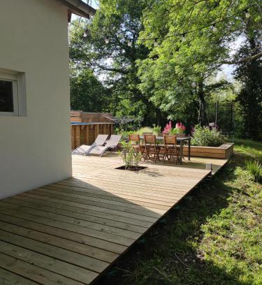 Saubrigues House | Adorable maison d'hôtes avec piscine- tiny house