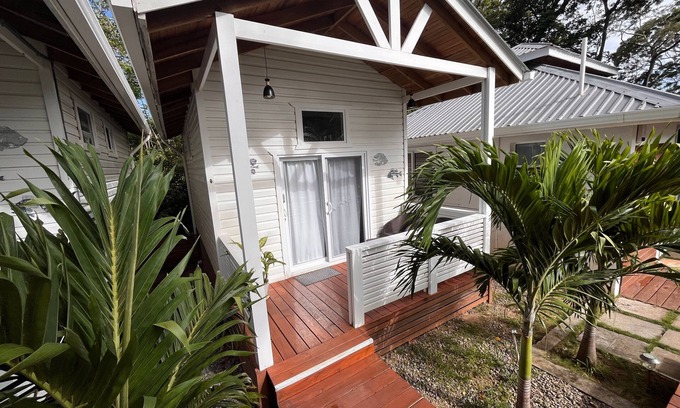 Antoneys Cay House | Adorable studio style casita with all the comforts