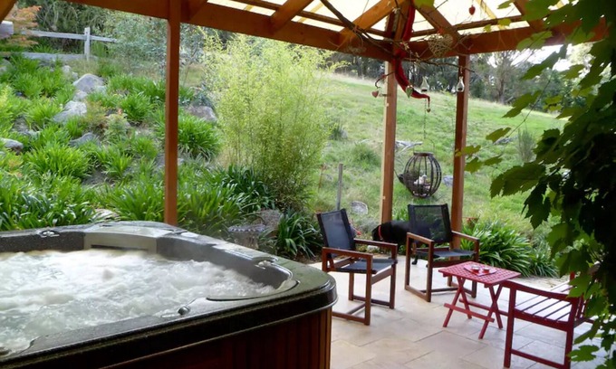 Mount Macedon House | Adrienne's Country Retreat