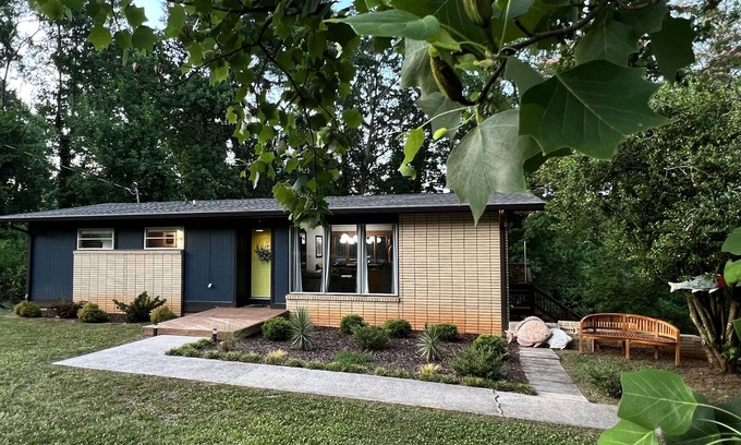 Kimball House | Adventure and Convenience - Moonwakes & Mimosas