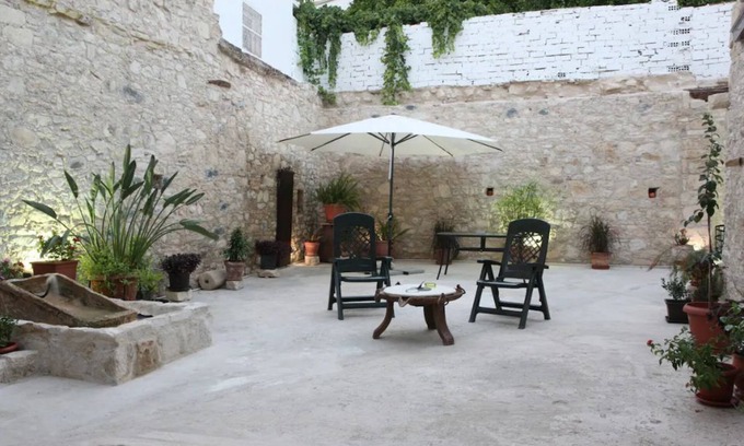 Omodos House | Afames House - Beautiful Traditional House